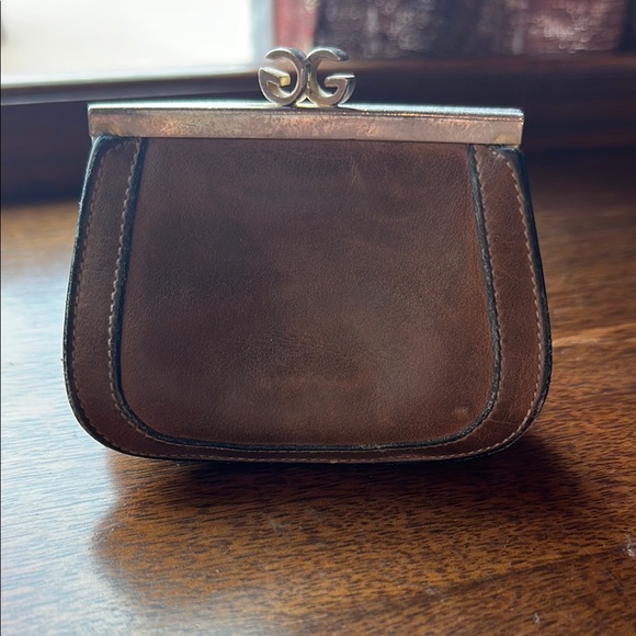 Gucci Brown Leather Kiss-lock Coin purse - Picture 1 of 11